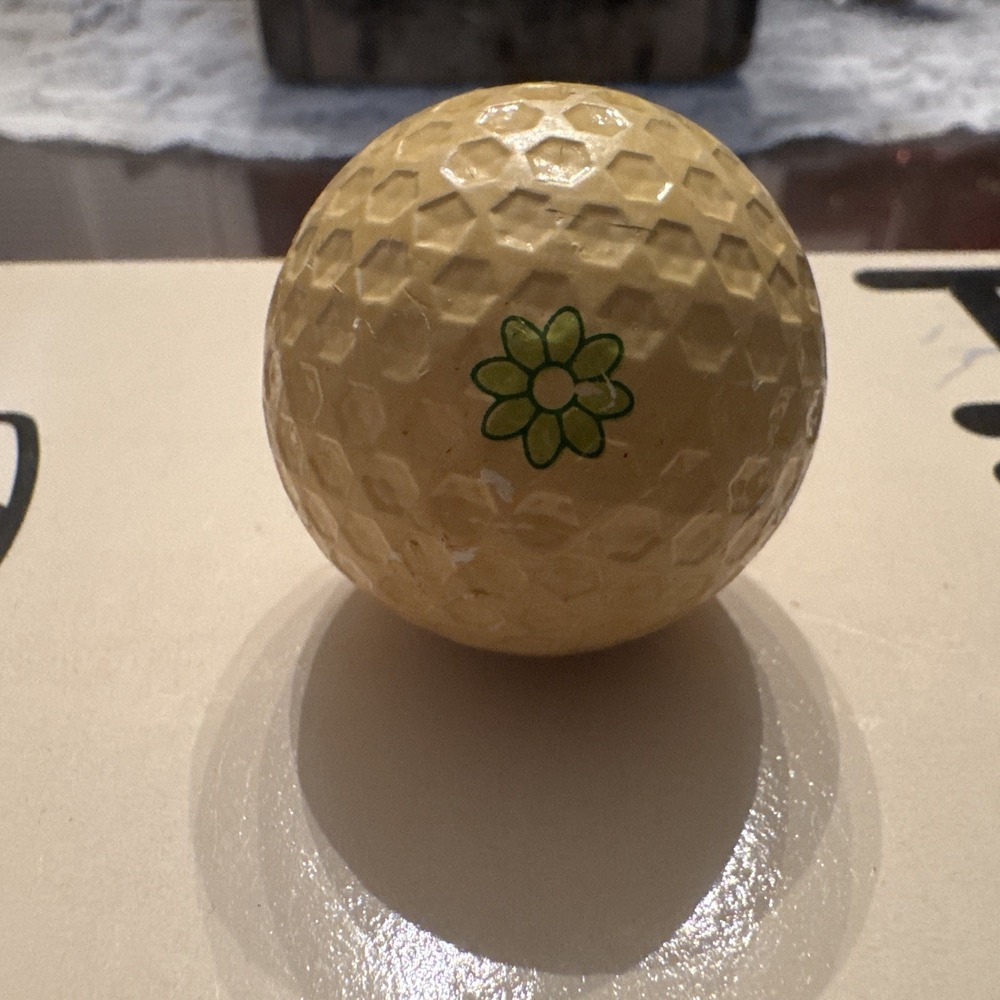 VINTAGE !!! ROYAL LOGO GOLF BALL USED - Picture 2 of 4